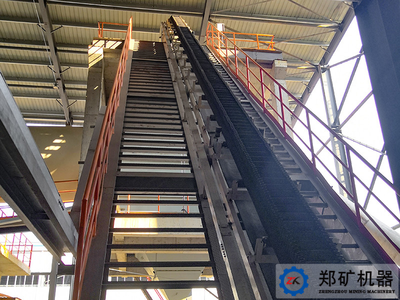 DJ大傾角帶式輸送機